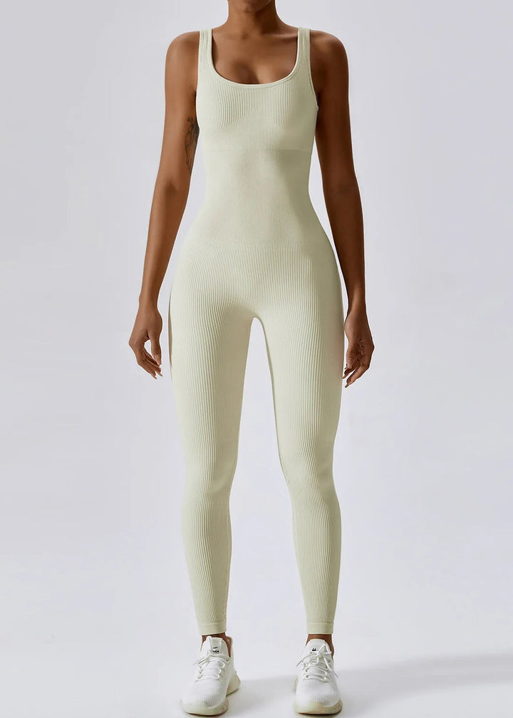 Elira - Kombinezon modelujący